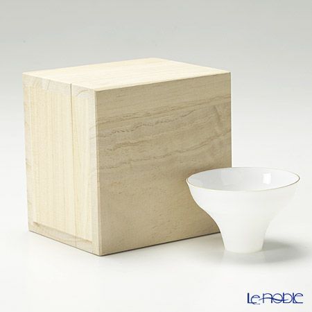 有田焼（やま平窯元 やまへい） エッグシェル ぐい呑み 曲水