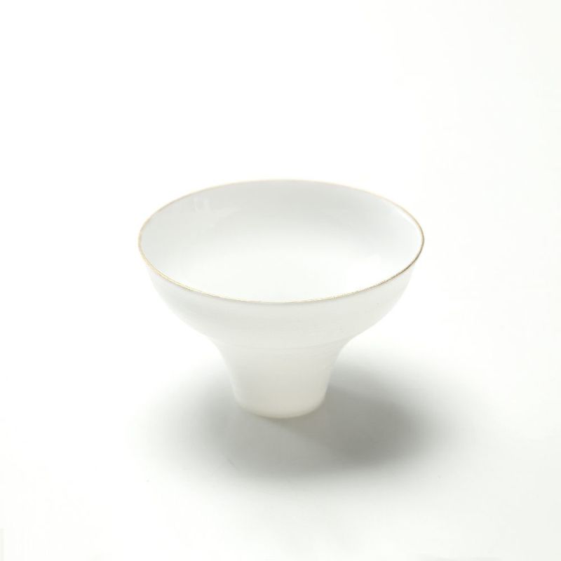 有田焼（やま平窯元 やまへい） エッグシェル ぐい呑み 曲水