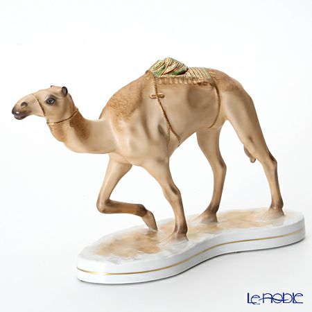 AMIRA 陶磁器製フィギュリン ラクダ 砂漠の舟 【ル・ノーブルオリジナル企画作品】