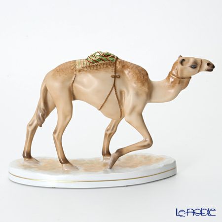 AMIRA 陶磁器製フィギュリン ラクダ 砂漠の舟 【ル・ノーブルオリジナル企画作品】