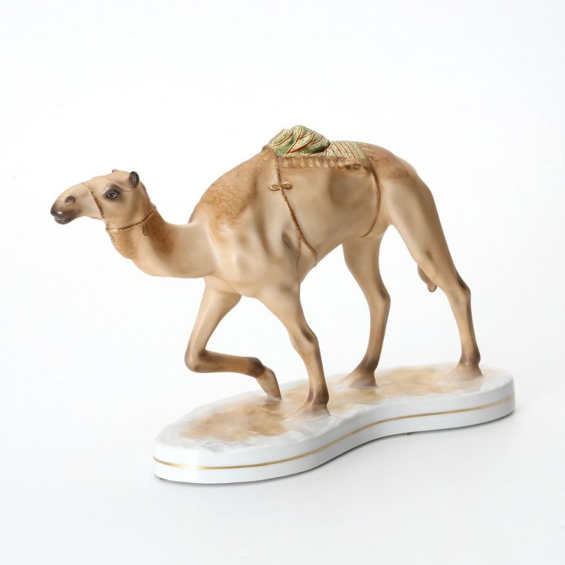 AMIRA 陶磁器製フィギュリン ラクダ 砂漠の舟 【ル・ノーブル