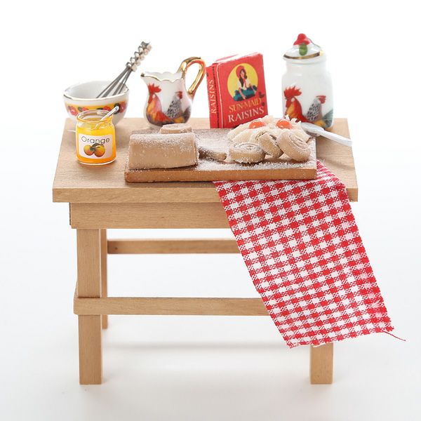 ロイター・ポーセリン ベーキング 001.753／1 ミニチュア テーブルセット