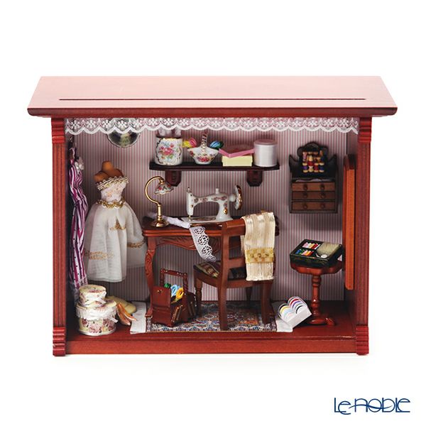 ロイター・ポーセリン ソーイング ワ-クショップ （裁縫部屋） 001.705／3 ミニチュア ピクチャーボックス M