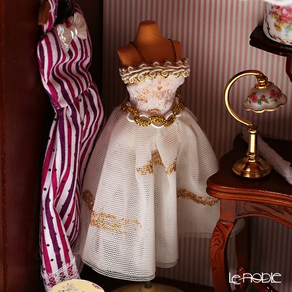 ロイター・ポーセリン ソーイング ワ-クショップ （裁縫部屋） 001.705／3 ミニチュア ピクチャーボックス M