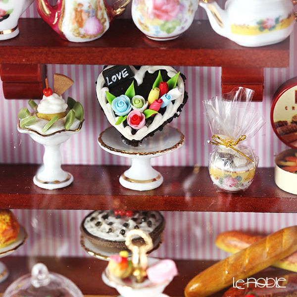 ロイター・ポーセリン テラス カフェ ミニチュア ドールハウス 001.794／9