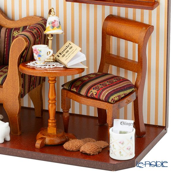 ロイター・ポーセリン リビングルーム 001.820／1 ミニチュア ドールハウス L
