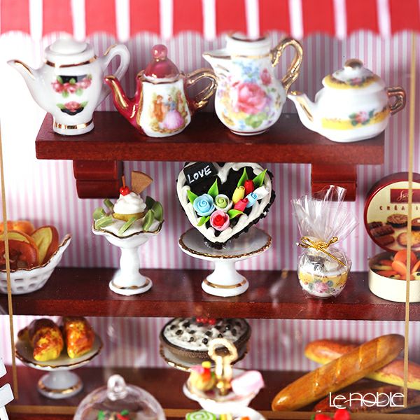 ロイター・ポーセリン テラス カフェ 102.794／9 ライト付 ミニチュア ドールハウス L