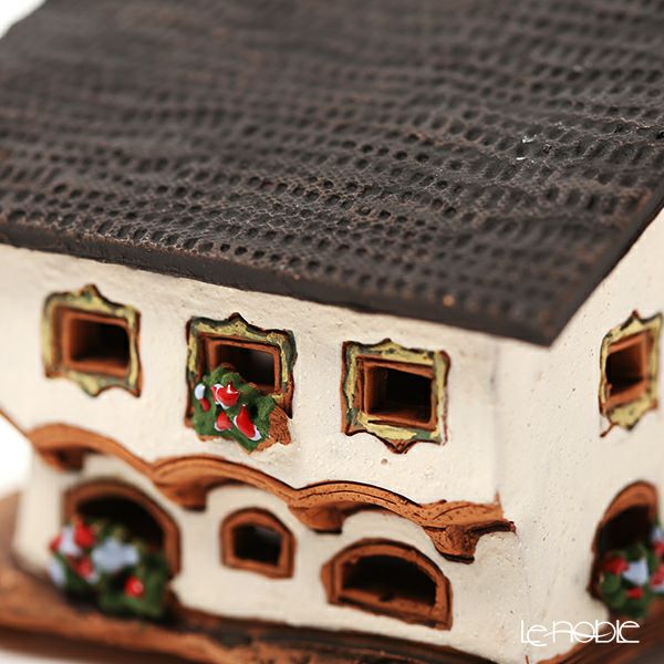 北欧リトアニア製陶器 ミデーネ MIDENE ミニチュアハウス 煙突＆香台付 オーストリア セイントウォルフガングの家 7cm A237AR