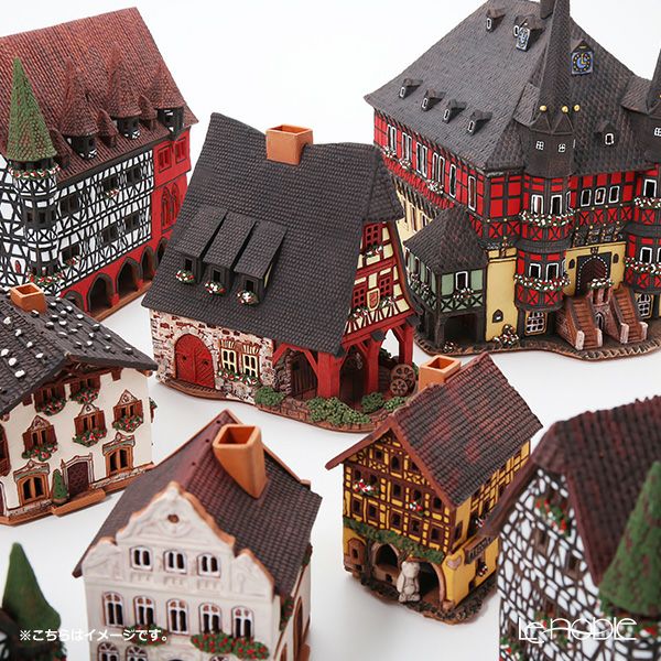 北欧リトアニア製陶器 ミデーネ MIDENE ミニチュアハウス 煙突＆香台付 フランス セゲルスベールの家12cm A278AR