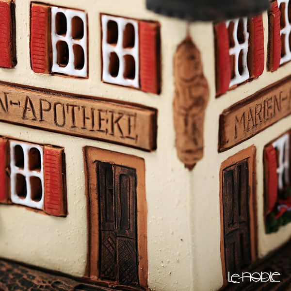 北欧リトアニア製陶器 ミデーネ MIDENE ミニチュアハウス 煙突＆香台付 ドイツ ローテンブルクの薬局 23cm D252AR