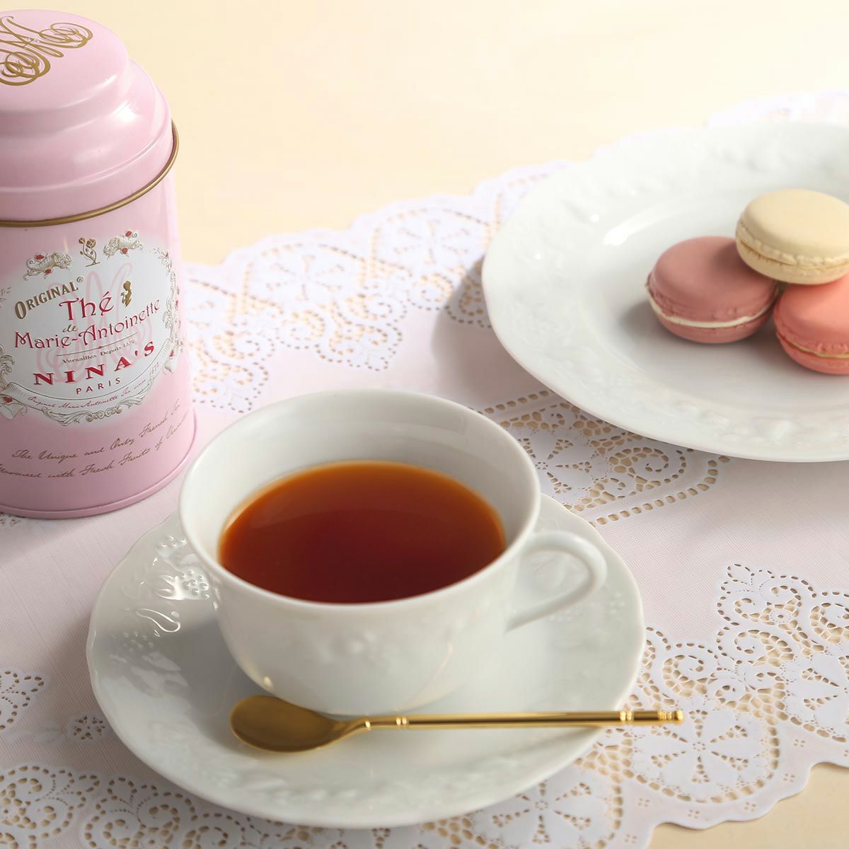 ニナス オリジナル マリーアントワネット スペシャルリーフティー（紅茶） リンゴ＆バラ 100g