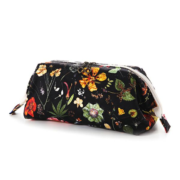 リバティプリント（LIBERTY PRINT）を使用したワイヤーポーチ フローラル・イヴ ブラック 24×8×11cm 日本製
