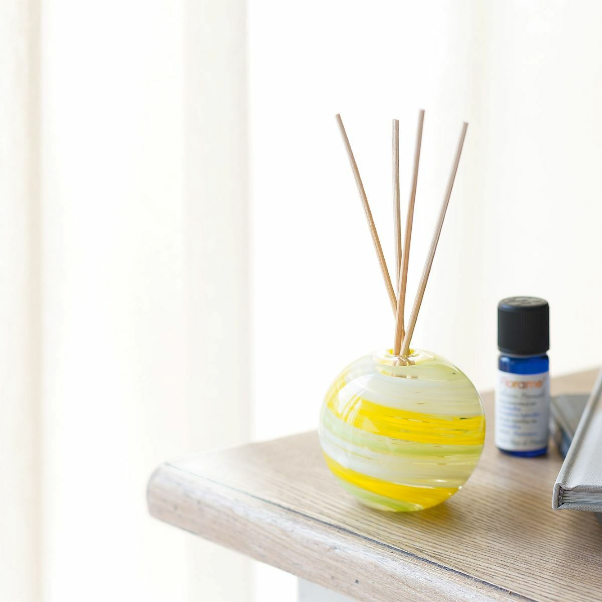 津軽びいどろ 一輪挿し／花瓶 彩手毬（いろてまり）若草 F-71269