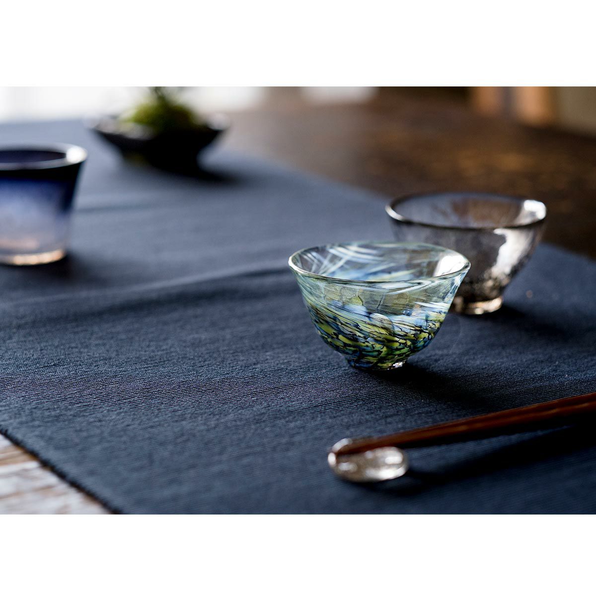 津軽びいどろ あおもりの肴 盃（酒器）セット FS-71593 4点揃え（真鯛・鮪・鯖・鮃）