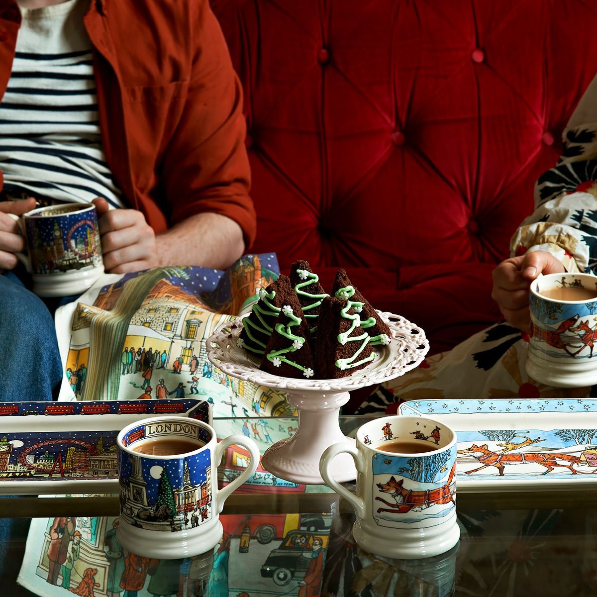 エマ・ブリッジウォーター ロンドンのクリスマス マグカップ 340ml 23AW