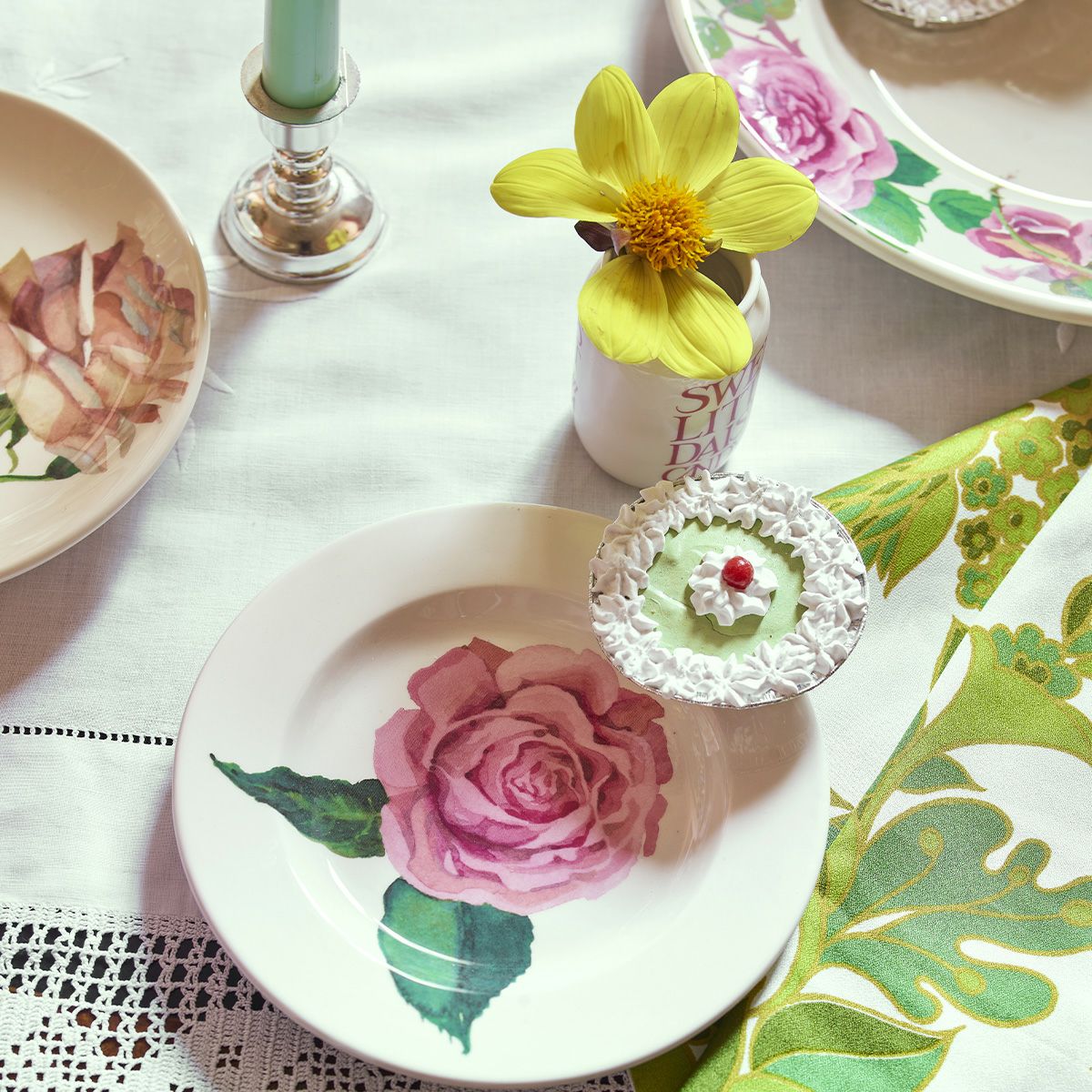 エマ・ブリッジウォーター ローズオールマイライフ プレート 16cm 24SS