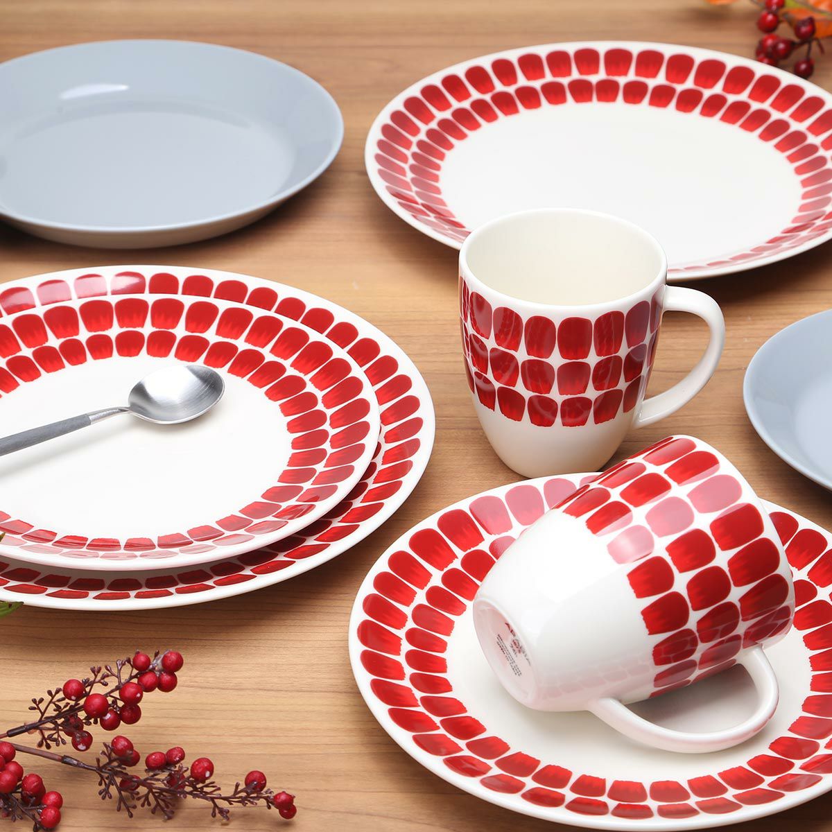 クチポール ゴア GOA グレー／シルバー デザートスプーン 18cm マット仕上げ