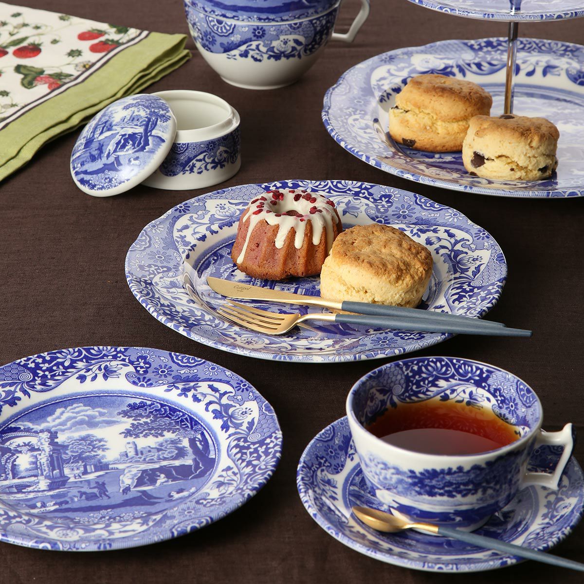 クチポール ゴア GOA ブルー／ゴールド デザートフォーク 18.5cm マット仕上げ