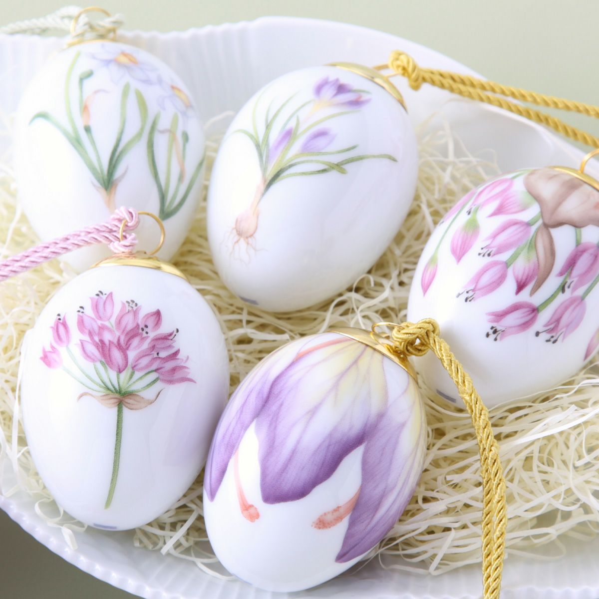 ロイヤルコペンハーゲン（Royal Copenhagen）スプリングコレクション 2022 イースターエッグ ダフォディル ペタル -花びら- H6cm 1252061／1063274