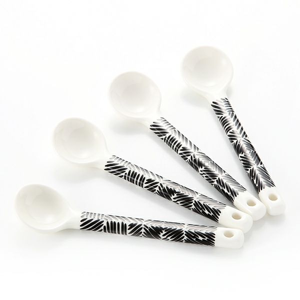 マリメッコ（marimekko） Juustomuotti ユーストムオッティ／チーズかび 18AW セラミックスプーン 4本セット 12cm