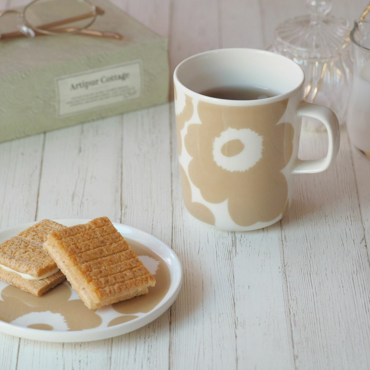 マリメッコ（marimekko） Unikko ウニッコ マグカップ 250ml ホワイト×ベージュ 070401-180／20SS