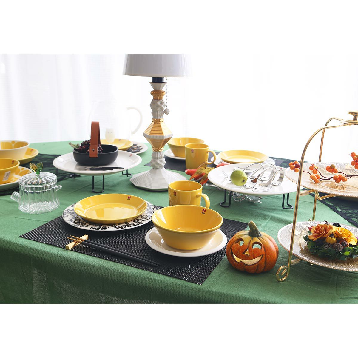 マリメッコ（marimekko） Pikku Koppa／Oiva オイヴァ セラミックバスケット ブラック 12×13cm 070557-900／20AW レザーハンドル付