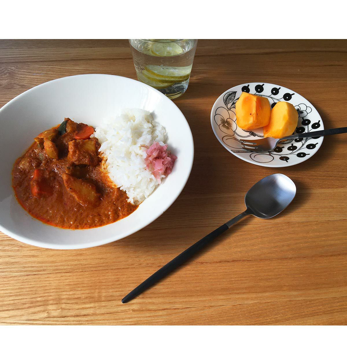 アラビア（ARABIA） パラティッシ ブラック プレート 16.5cm