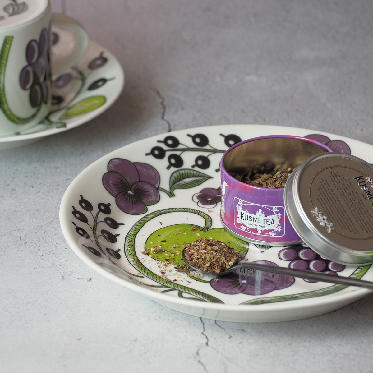 アラビア（ARABIA） パラティッシ パープル プレート 26cm