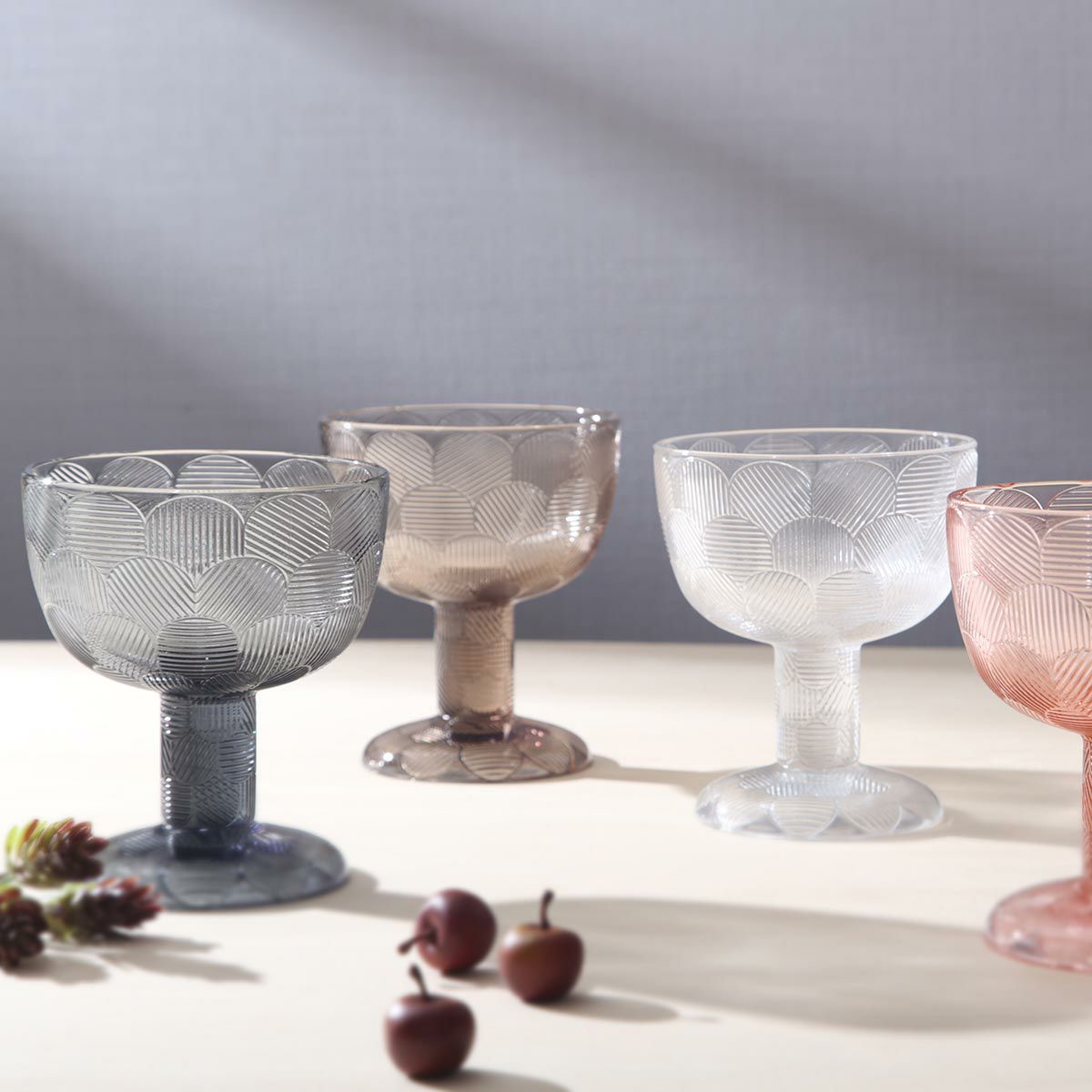 イッタラ（iittala） ミランダ ボウル（スタンドボウル／脚付） 14.5cm リネン 1051296