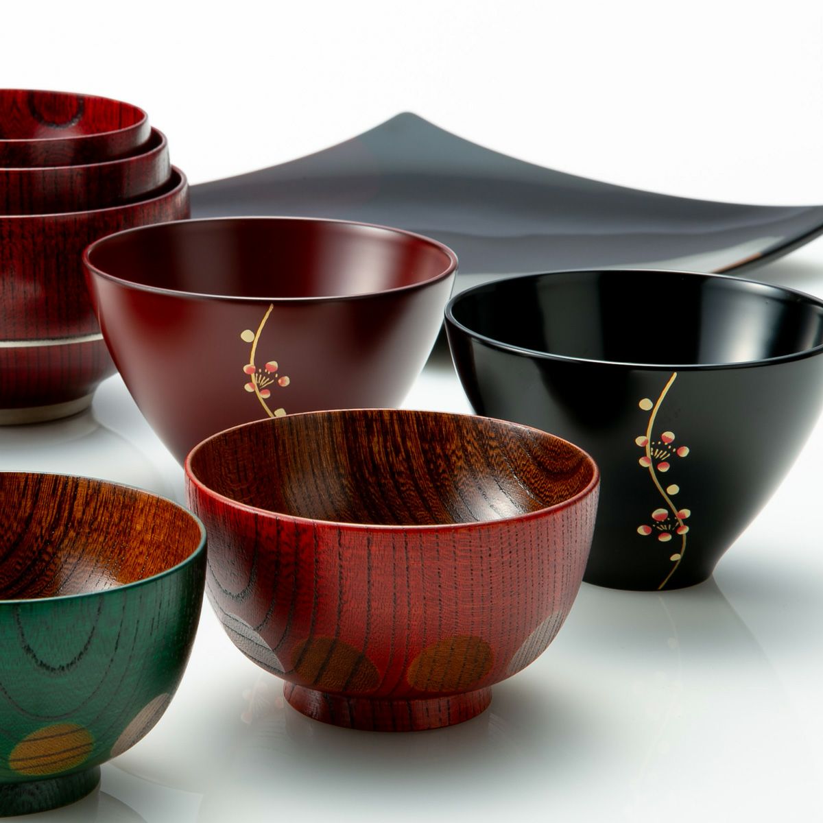 井助 漆器 やよい皿 日月白檀 角皿／中皿 木紛加工品／漆塗り（白檀塗り） 22×22cm MA-613