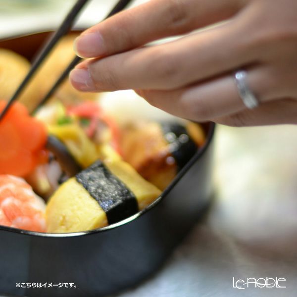 井助 梅型三段重箱 溜内朱 木粉と樹脂の成型品 ウレタン塗り 16×16×H15cm NC-122