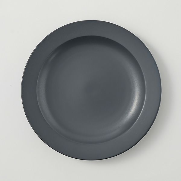 きほんのうつわ 大皿／プレート 24cm 黒 滝呂焼