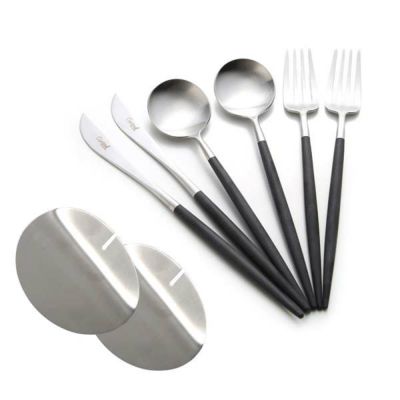 クチポール ゴア GOA ブラック／シルバー マット仕上げ テーブル