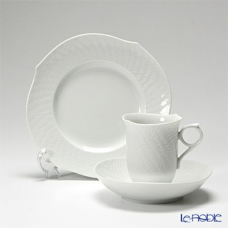 マイセン（Meissen） 波の戯れホワイト トリオセット（コーヒー）