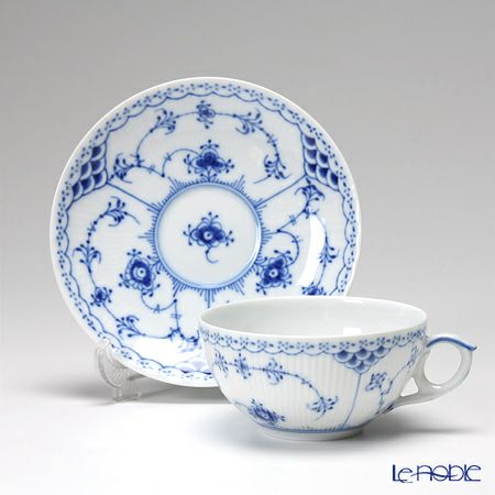ロイヤルコペンハーゲン（Royal Copenhagen） ブルー フルーテッド ハーフレース ティーカップ＆ソーサー 200ml ペア 1102080／1017206