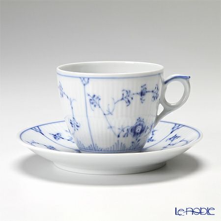 ロイヤルコペンハーゲン（Royal Copenhagen） ブルー フルーテッド プレイン トリオセット（コーヒー） ペア