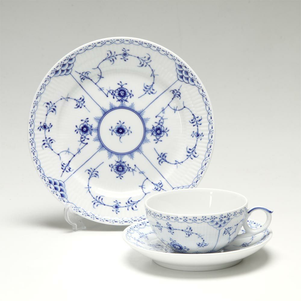 ロイヤルコペンハーゲン（Royal Copenhagen） ブルー フルーテッド ハーフレース トリオセット（ティー）