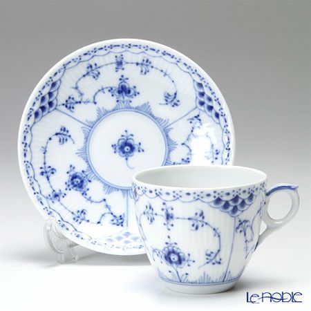 ロイヤルコペンハーゲン（Royal Copenhagen） ブルー フルーテッド ハーフレース コーヒーカップ＆ソーサー 170ml ペア 1102071／1017205