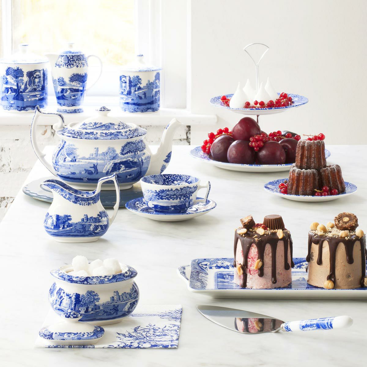 スポード ブルーイタリアン ティーカップ＆ソーサー ペア