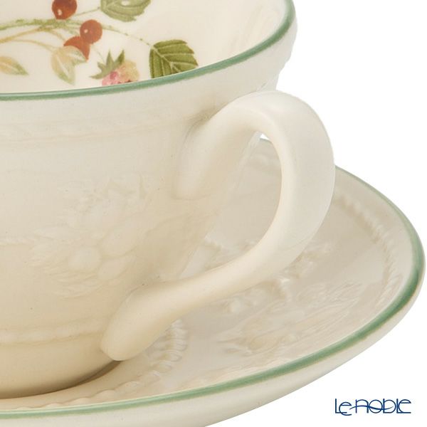 ウェッジウッド（Wedgwood） フェスティビティ ティーカップ＆ソーサー 160ml（ラズベリー） ペア 【ブランドボックス付】