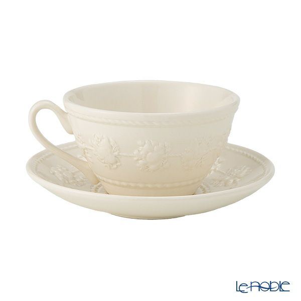 ウェッジウッド（Wedgwood） フェスティビティ ティーカップ＆ソーサー 160ml（アイボリー） ペア 【ブランドボックス付】