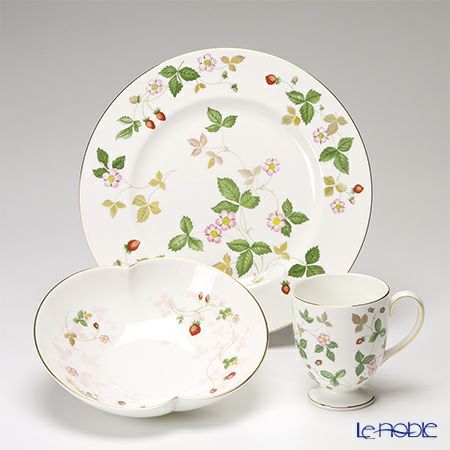 ウェッジウッド（Wedgwood） ワイルドストロベリー マグ＆プレート＆ボウル 3点セット