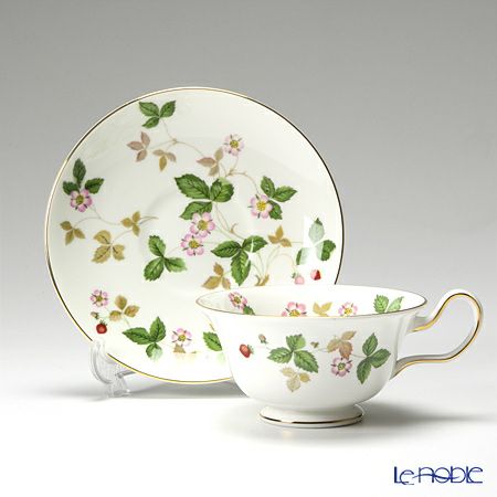 ウェッジウッド（Wedgwood） ワイルドストロベリー ティーカップ＆ソーサー（ピオニー）＆ティーポット 7点セット