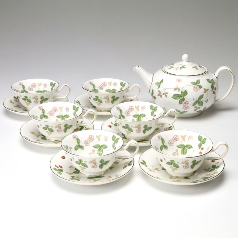 ウェッジウッド（Wedgwood） ワイルドストロベリー ティーカップ＆ソーサー（ピオニー）＆ティーポット 7点セット